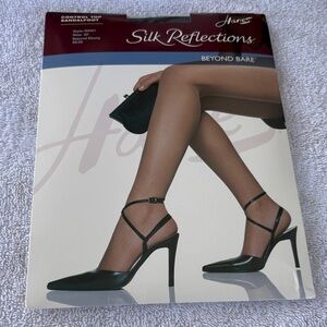 Hanes Silk Reflections Black Sandalfoot Heels
